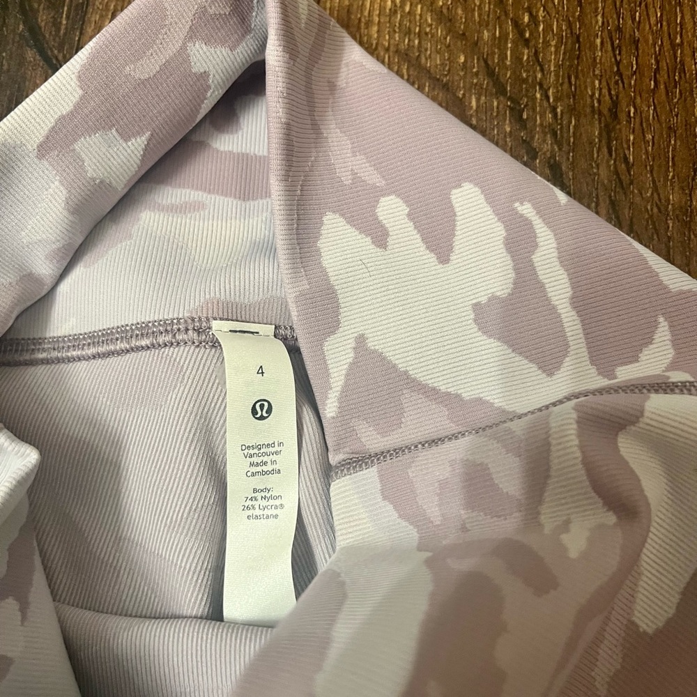 Lululemon camo wunder unders - Picture 5 of 6